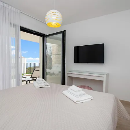 Subin With Panoramic Sea Views Villa