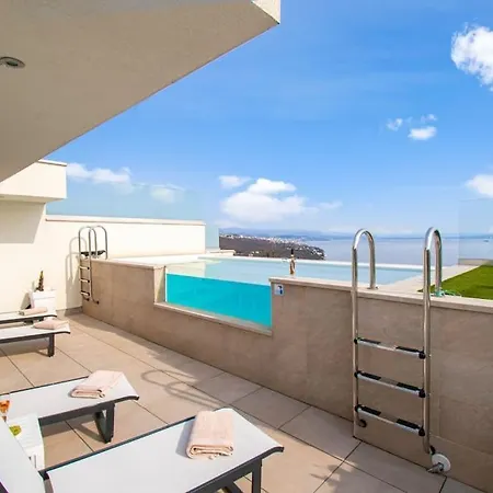 Subin With Panoramic Sea Views Villa Abbázia