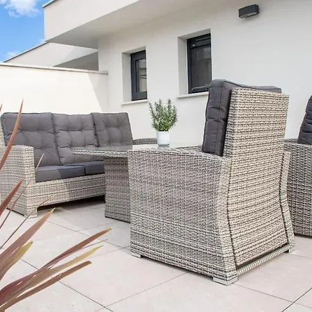 Subin With Panoramic Sea Views